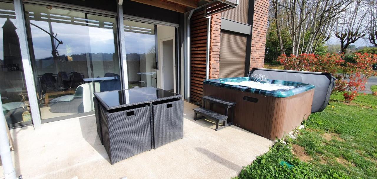 Villa Spacieuse avec Jacuzzi Privatif Sarlat Extérieur photo