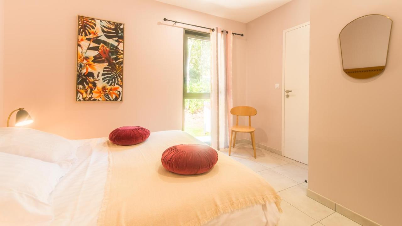 Villa Spacieuse avec Jacuzzi Privatif Sarlat Extérieur photo